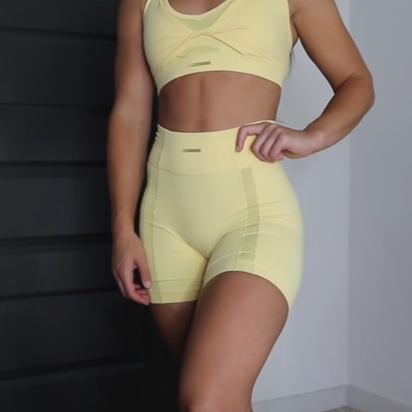 -SOLD- GS X Whitney Simmons Mesh Shorts - Pollen (S) - Picture 5 of 6